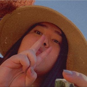 Meet your Posher, Ester